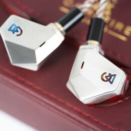 ⁦Campfire Grand Luna אוזניות פרימיום IEM היברידיות עם דרייבר פלאנר מגנטי⁩ – תמונה ⁦6⁩