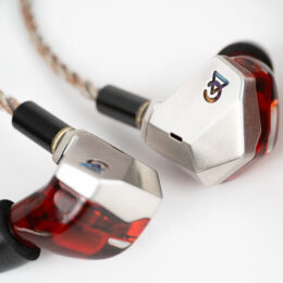 ⁦Campfire Grand Luna אוזניות פרימיום IEM היברידיות עם דרייבר פלאנר מגנטי⁩ – תמונה ⁦9⁩